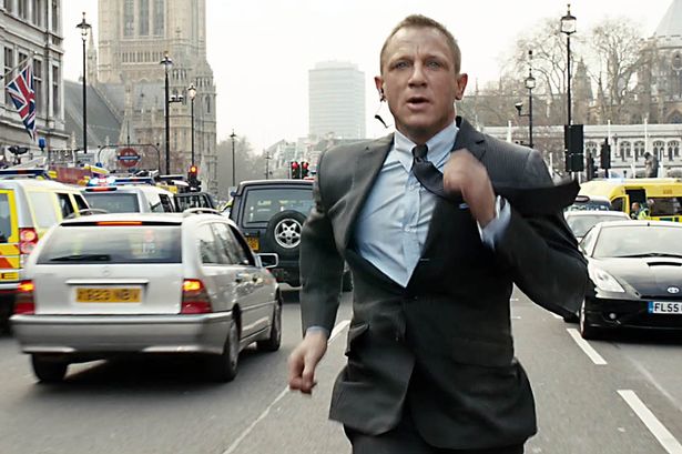 Daniel Craig confirms he will return as James Bond